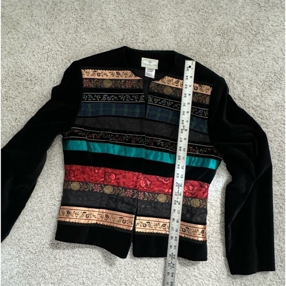 Vintage Black Velvet Tapestry Blazer Suit Jacket Size 8 - Picture 8 of 8